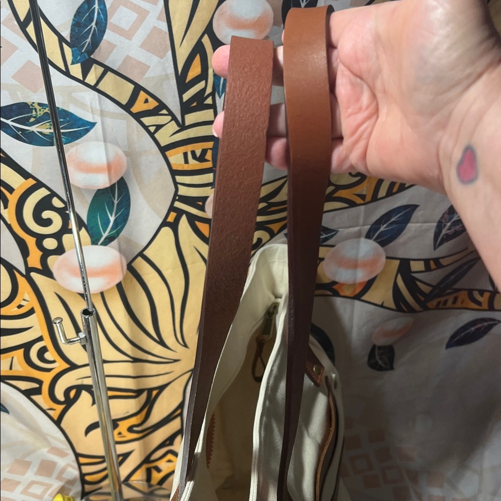 Duluth Trading Heritage Canvas Travel Tote - Picture 7 of 12